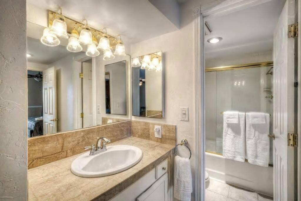 2 Bedroom Condo Heart Of Lodo W/Great View/Amenities DEN Exterior foto